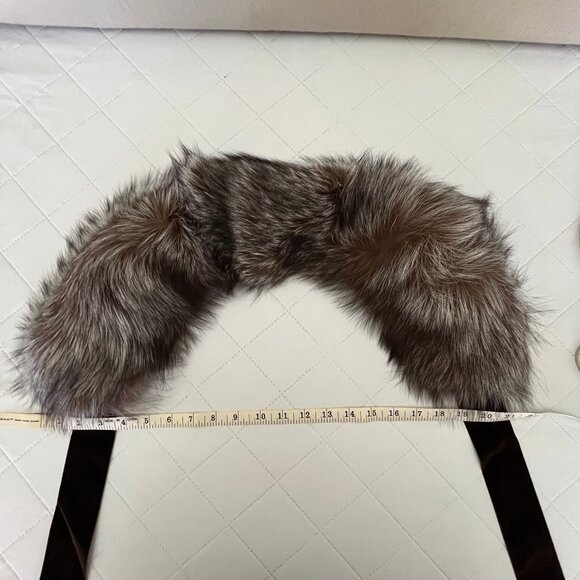Fox Fur Collar - Brown, Black and White Colour - Authentic - Picture 12 of 17